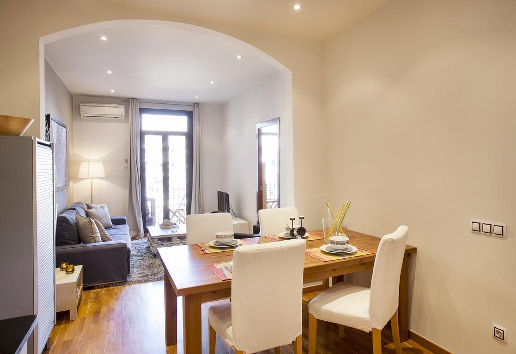 Apartments Barcelona & Home Deco Viladomat Ngoại thất bức ảnh
