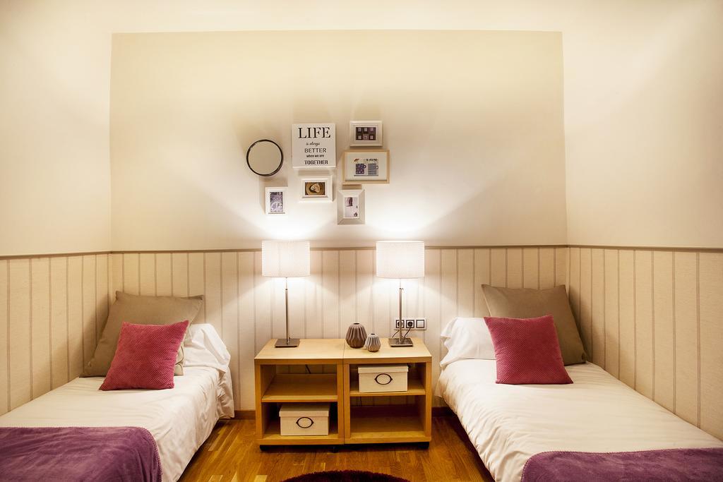 Apartments Barcelona & Home Deco Viladomat Ngoại thất bức ảnh
