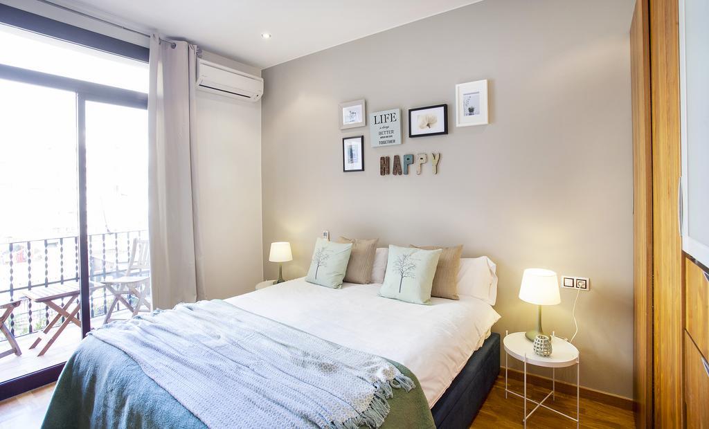 Apartments Barcelona & Home Deco Viladomat Ngoại thất bức ảnh